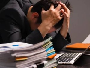 67 yıllık finans devi iflas bayrağını çekti! Müşterilerine kredi verip battı