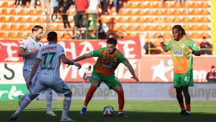 Alanyaspor evinde Konyaspor’u mağlup etti