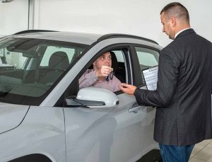 Araçların camına bakmadan sakın el sıkışmayın! Avrupa’da onay çıktı, Türkiye’ye sıçraması an meselesi