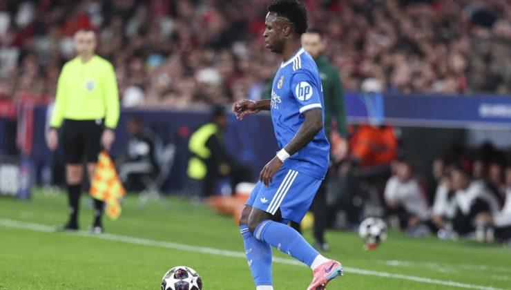 Benfica-Real Madrid maçı 10 dakika durdu