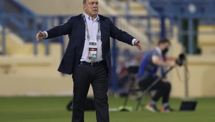 Dünya Kupası’na aylar kala şok istifa! Advocaat görevden ayrıldı