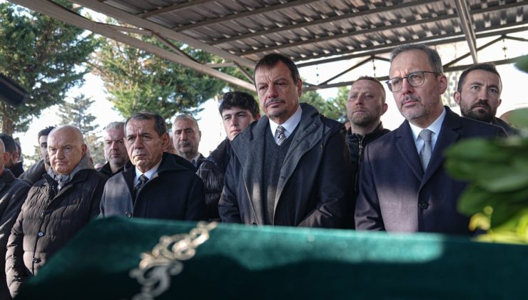 Ergin Ataman’ın annesi son yolculuğuna uğurlandı