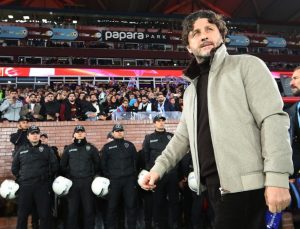 Fatih Tekke deplasmanda daha fazla puan topladı