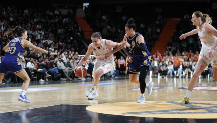 Fenerbahçe Opet deplasmanda Çimsa ÇBK Mersin’i farklı mağlup etti