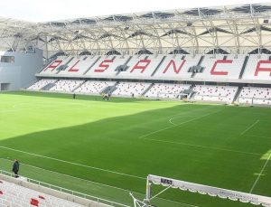 ‘Herkes ederi kadar’ diyerek maç biletlerini 5 kuruş yaptılar