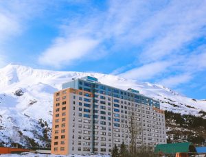 Karla kaplı bölge alev alev yanıyor: 3 bin yıldır olmamıştı