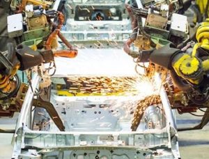 Otomobil devinde sert fren: 20 bin kişiyi işten çıkaracak