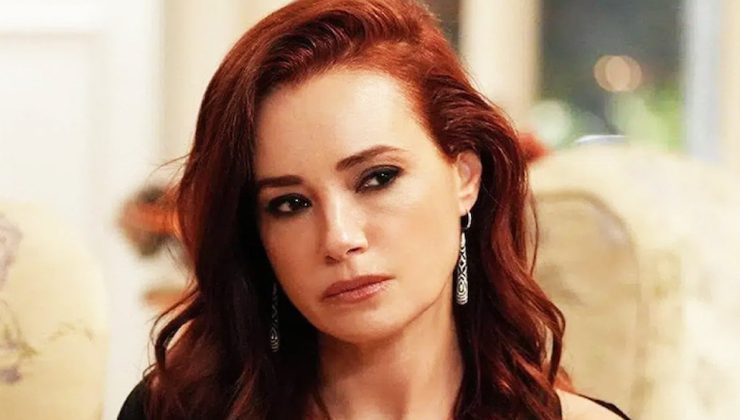 Özgü Namal’dan alkış toplayan Türkiye çıkışı