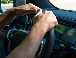 Siz şunu dediniz: Otomobil dünyasında deprem: 2027’den itibaren zorunlu olarak eskiye dönülüyor