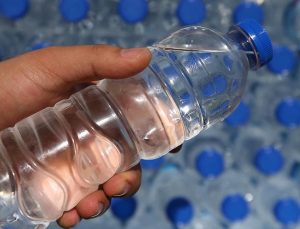 Üç adet suya 600 lira isteyen işletmeye ceza kesildi